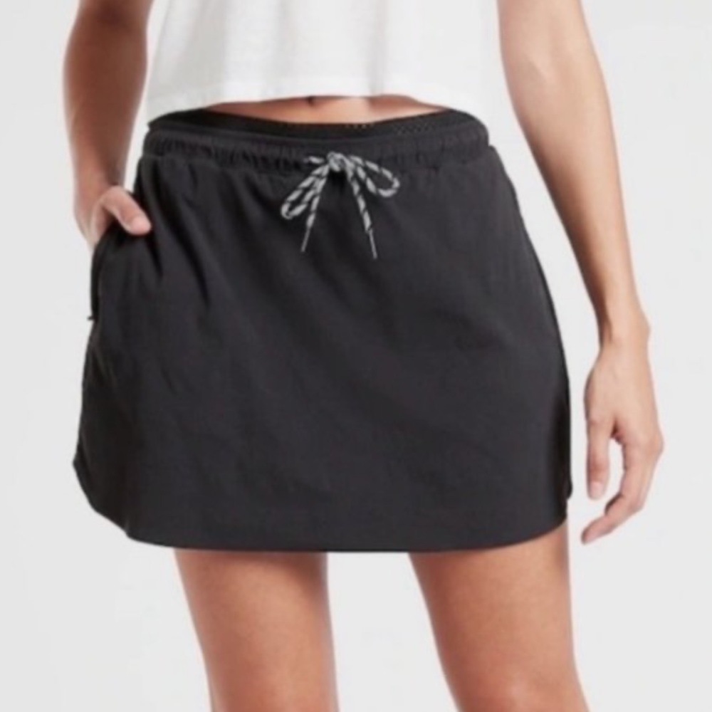 Athleta Crest Skorts Skirt Black Active Tennis Swim Pickleball Drawstring